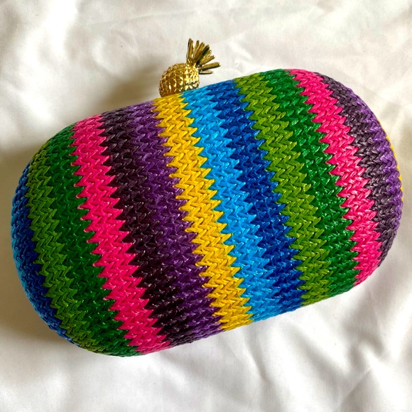 Pink Haley clutch - Picture 1 of 4